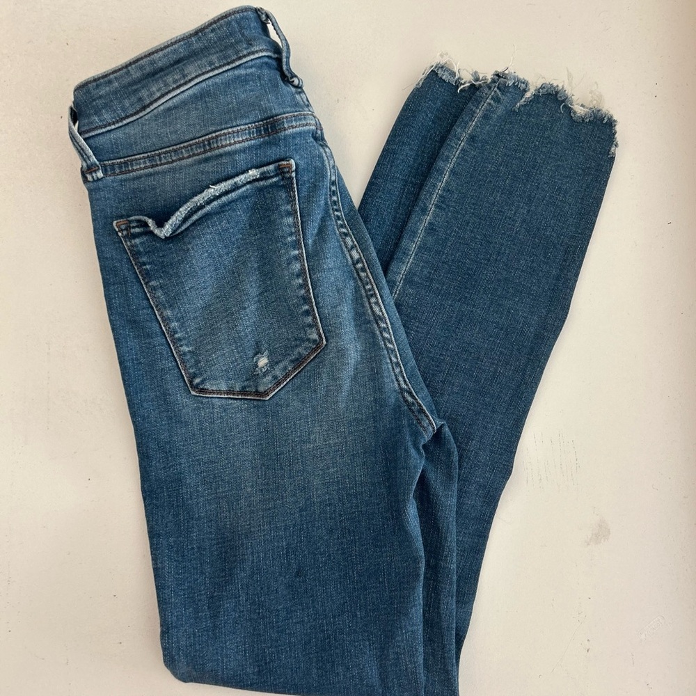 Abercrombie & Fitch Distressed Blue Cropped Jeans